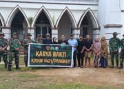 Sinergitas REPRO dan TNI, Sekretaris DPD REPRO Pangkep Bersama Koramil Labakkang Gelar Karya Bakti di Masjid Besar