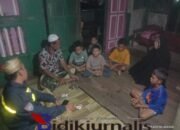 Bhabinkamtibmas Sambangi Warga Anrong Appaka di Malam Hari, Tindak Lanjuti Laporan Pelemparan Rumah