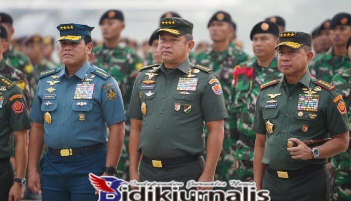 *Bangga dan Haru, Kasad Dampingi Panglima TNI Sambut Kepulangan Kontingen Bastille Day*