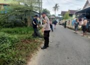 Bhabinkamtibmas Pimpin Kerja Bakti Bersama Warga di Kelurahan Sibatua