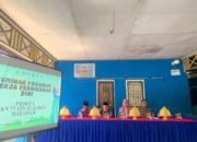 Sinergi Aparat dan Kampus, Bhabinkamtibmas Hadiri Program KKN UIN Alauddin di Desa Padang Lampe