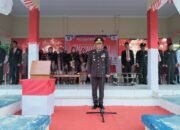Kapolsek Bungoro Selaku Irup Penurunan Bendera HUT ke-80 RI di Lapangan Andi Mustari Bungoro
