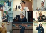 Forkopimda Barru Kompak Nyanyikan “Harmoni Merah Putih” di Malam Kemerdekaan