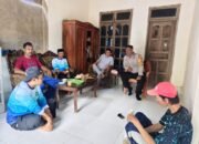 Bhabinkamtibmas Desa Tompo Bulu Polsek Balocci Polres Pangkep Melaksanakan Sambang dan Binluh Kamtibmas kepada Warga