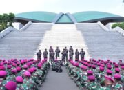 Danpasmar 1 Dampingi Kasal Tinjau Prajurit Pasmar 1 Saat Amankan Gedung DPR/MPR RI