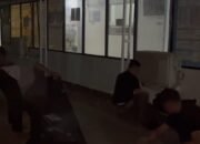 Polres Pangkep Pastikan Kenyamanan Pemohon SKCK Lewat Kerja Bakti Malam Hari