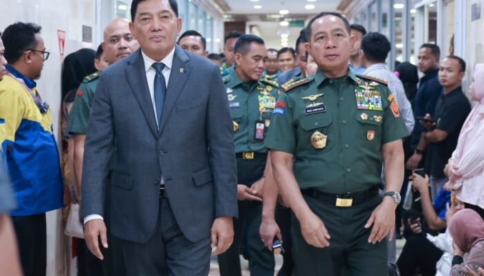Panglima TNI dan Menhan RI Hadiri Raker dengan Komisi I DPR RI Bahas Penyesuaian Anggaran 2026