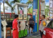 Antisipasi adanya Gangguan Kamtibmas, Bhabinkamtibmas Polsek Labakkang Laksanakan Kontrol di SPBU Labakkang