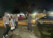 Piket Panjagaan Regu 3 Polsek Balocci Polres Pangkep Laksanakan Patroli Blue light untuk Beri himbauan kapada masyarakat