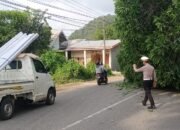 Gerak Cepat Personel Polsek Bungoro Evakuasi Pohon Tumbang di Jalan Poros Tonasa 2