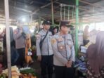 Kapolsek Labakkang IPTU Aidil Akbar Pimpin Patroli dan Pengamanan di Pasar  Tradisional Kampung Erasa untuk Ciptakan Rasa Aman Warga