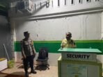 Bhabinkamtibmas Polsek Ma’rang Gelar Patroli Malam dan Sambangi Security PT Pegadaian UPC Ma’rang