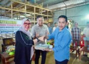 Bupati Barru Serahkan 154 Unit Mesin Gerinda kepada Pengrajin Batu Tampung Cinae, Dorong Penguatan IKM Lokal