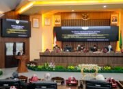 Pemkab dan DPRD Barru Resmi Tetapkan Dua Perda Strategis tentang Pilkades dan Cadangan Pangan Daerah