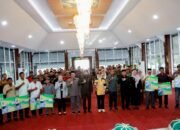 Pemkab Barru Serahkan Bantuan Alsintan 2025, Perkuat Produktivitas Pertanian dan Dukung Swasembada Pangan Nasional