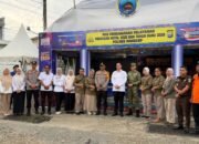 Pastikan Pelayanan Optimal, Kapolsek Segeri Dampingi Muspida Kabupaten Pangkep Cek Pos Pelayanan Ops Lilin Tahun 2025