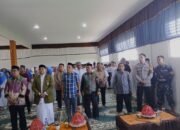 Bhabinkamtibmas Polsek Pangkajene Bersama Tiga Pilar Hadiri Peringatan Isra Mi’raj di MTs/MA Darussalam Anrong Appaka