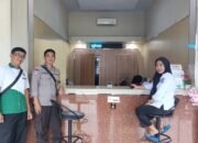Aktif  Door To Door System Bhabinkamtibmas Berikan Himbauan Kamtibmas Pada Warga di Desa Binaan