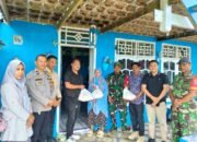 Bhabinkamtibmas Polsek Pangkajene Dampingi Penyaluran Bantuan Sembako untuk Korban Angin Kencang di Kelurahan Sibatua