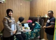 Wujud Kepedulian, Polres Pangkep Melalui Bag SDM Jenguk Istri Personel Polsek Balocci yang Sakit