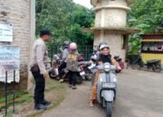 Ciptakan rasa aman ditempat wisata diwilayah binaan, Bhabinkamtibmas kontrol sekaligus beri himbauan kepada pengunjung