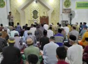 Usai Salat Jumat, Kasat Binmas Polres Pangkep Sampaikan Imbauan Kamtibmas di Kelurahan Anrong Appaka