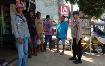 Patroli Kanit Samapta Polsek Pangkajene guna menghimbau warga agar bersama sama memelihara kamtibmas