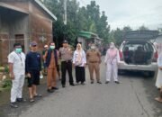 Bhabinkamtibmas Polsek Pangkajene Melayat dan Mengantarkan Jenazah Warga di Temukan Meninggal Dunia di Rumahnya