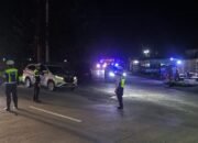 Kasat Lantas kawal 1 Korban Pesawat ATR 42-500 ke DVI Biddokkes Polda Sulsel