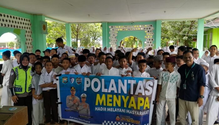 Polantas Menyapa, Satlantas Polres Pangkep Edukasi Pelajar SMP 1 Tonasa dalam Ops Keselamatan Pallawa 2026