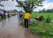 Kapolsek Pangkajene Pimpin Langsung Aksi Melawan Sampah Bersama Lurah serta Staf Kelurahan Jagong