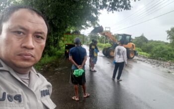 Perang Melawan Sampah, Lurah Bersama Bhabinkamtibmas Bontoa Ajak Warga Bersihkan Lingkungan