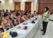 Sat Lantas Polres Pangkep Edukasi Pramuka Saka Bhayangkara Lewat Program Polantas Menyapa dalam Ops Keselamatan Pallawa 2026