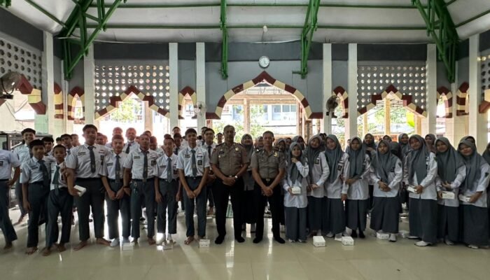 Seksi Hukum Polres Pangkep Gelar Sosialisasi Penyuluhan Hukum tentang Bullying di SMA Negeri 11 Pangkep