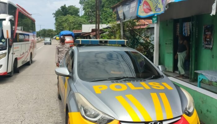 Polsek Mandalle Gelar Patroli Siang Hari Untuk Jaga Kamtibmas