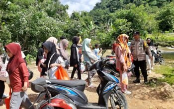 Bhabinkamtibmas Kelurahan Kassi Patroli di Lokasi Obyek Wisata Alam Galaggara, Pastikan Keamanan dan Kenyamanan Pengunjung.