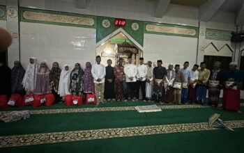 Bupati Pangkep Muhammad Yusran Lalogau Pimpin Safari Ramadan di Masjid Darul Falah Attangsalo