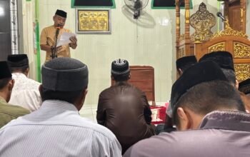 Malam Pertama Tarawih di Bontoa, Lurah Sampaikan Sambutan Muhammad Yusran Lalogau dan Imbauan Jaga Kamtibmas