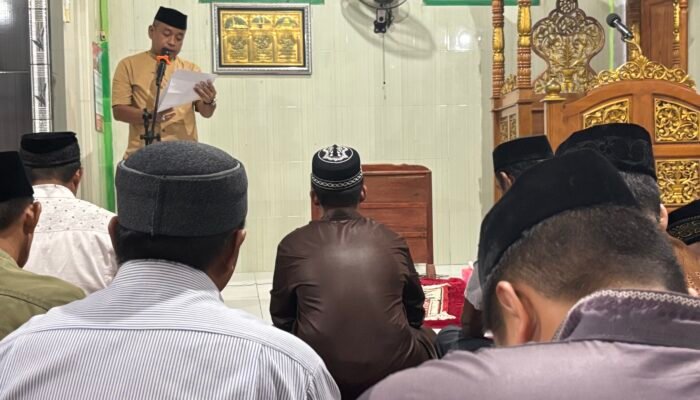 Malam Pertama Tarawih di Bontoa, Lurah Sampaikan Sambutan Muhammad Yusran Lalogau dan Imbauan Jaga Kamtibmas