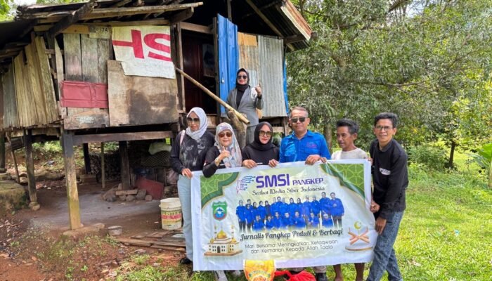 Sambut Ramadhan 1447 H, Serikat Media Siber Indonesia Pangkep Tempuh Medan Ekstrem Salurkan Bantuan ke Warga Tonasa Satu