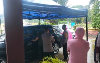 Kunjungan Kapolres Pangkep di Polsek Minasatene dalam rangka Jumat Barakka