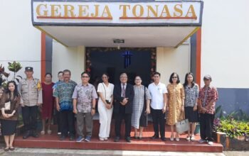 Wujud Pelayanan Masyarakat, Bhabinkamtibmas Kelurahan Tonasa, Amankan Kegiatan Ibadah Raya IKKRIS.