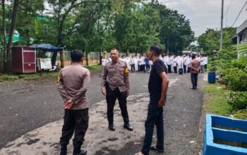 Personil Polsek Pangkajene Melaksanakan Pengamanan Kegiatan Manasik Haji Tahun 1447 H / 2026 M