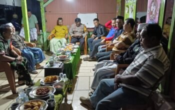 Plt Camat Pangkajene Bersama Kapolsek Pangkajene Melaksanakan Kegiatan Silaturahmi Dengan Para Tomas, Ketua RT / RW Se-Kelurahan Tekolabbua