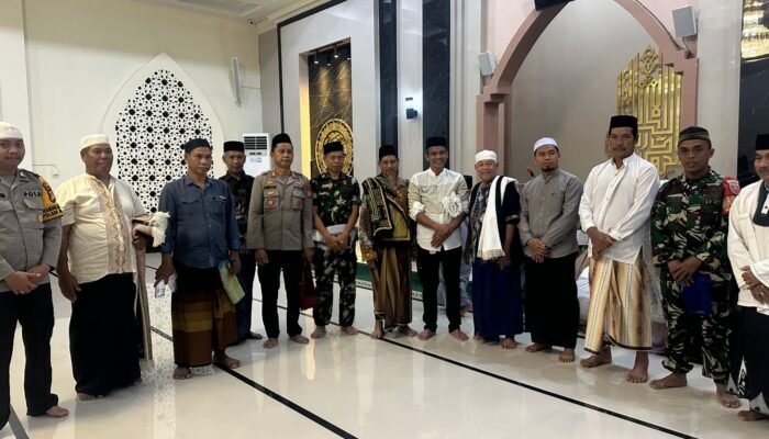 Kapolsek Ma’rang Hadiri Safari Ramadan 1447 H di Masjid Nurul Jannah Ujung, Sampaikan Pesan Kamtibmas