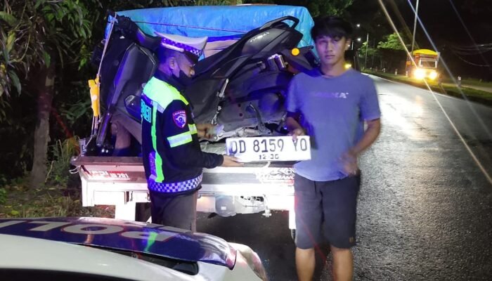 Cegah Laka dan Gangguan Kamtibmas, Sat Lantas Polres Pangkep Gelar Patroli Blue Light di Poros Makassar–Pare