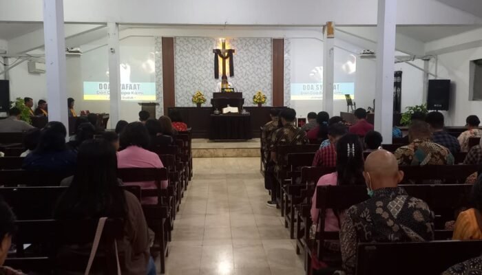Bhabinkamtibmas Polsek Pangkajene Amankan Ibadah Mingguan Gereja Kristen Sulawesi Selatan Klasis Mapatuwo