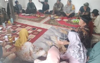 Bhabinkamtibmas Polsek Pangkajene Mediasi Problem Solving di Kp. Sanrangan Kel. Bonto Perak Kec. Pangkajene