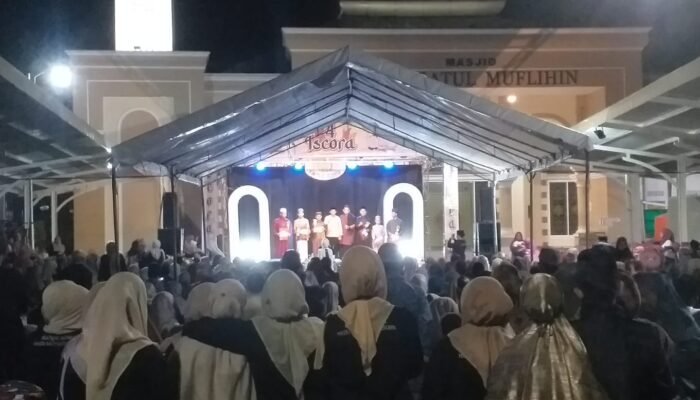 Bhabinkamtibmas Polsek Pangkajene Hadiri Penutupan ISCORA IV di Kelurahan Bonto Perak