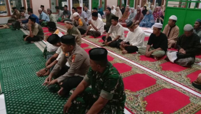Camat dan Forkopimca Pangkajene Hadiri Safari Ramadan di Masjid Beringin Mas Sibatua